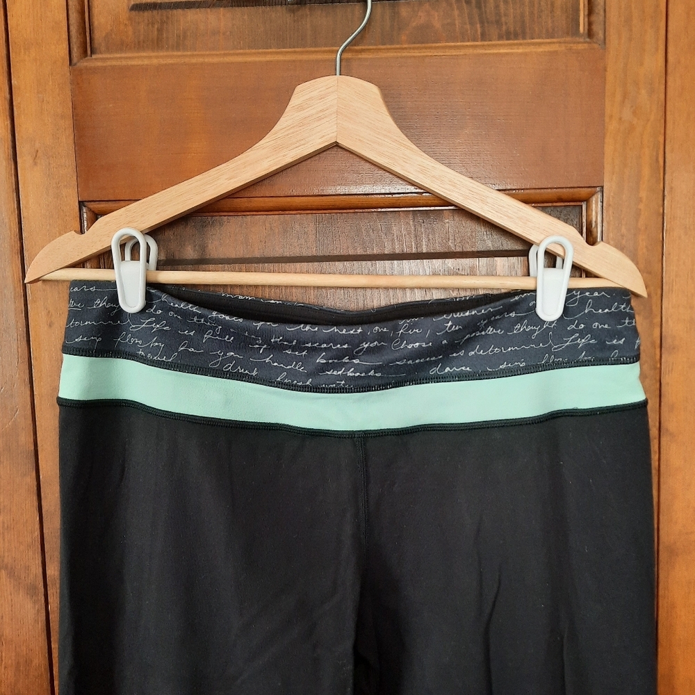Lululemon Black Reversible Low-Rise Flared Yoga Workout Pants Leggings Size 10 - Picture 5 of 9